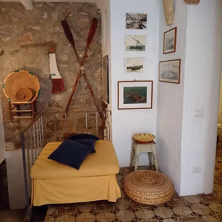 Apartment Casa Del Marinaio Carloforte (Isola di San Pietro)